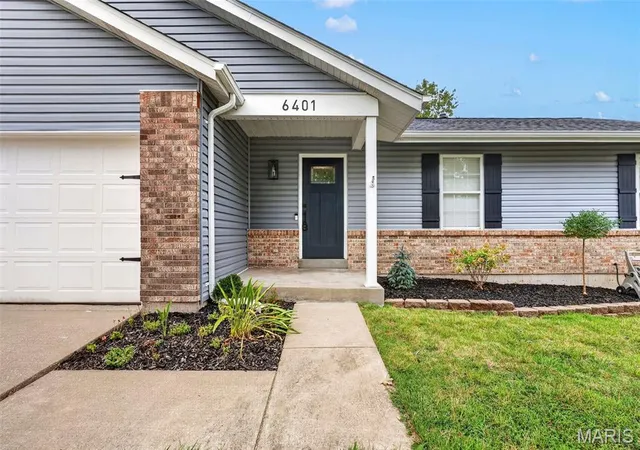 Photo 3 of Sale Pending at 6401 Long Timber Dr, O Fallon, MO 63368 | MLS# MIS26060683 | Listing updated on 2026-09-28