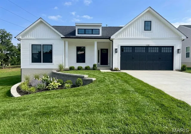 Single family home for sale at 128 Kreder Ct, Saint Charles, MO 63304 | MLS# MIS26060700