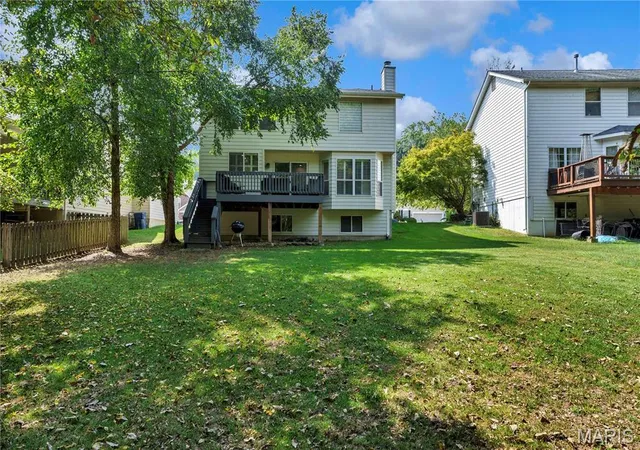 Photo 1 of Single family home for sale at 372 Buckhurst Dr, Ballwin, MO 63021 | MLS# MIS26060704 | Listing updated on 2026-09-23