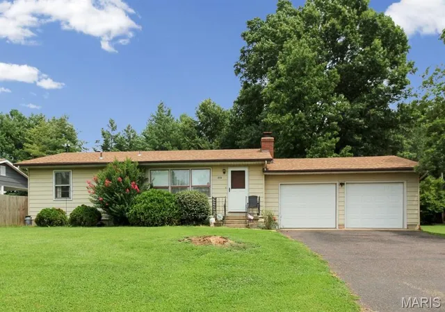 Photo 1 of Single family home for sale at 137 Christland Dr, Sullivan, MO 63080 | MLS# MIS26060719 | Listing updated on 2026-10-02