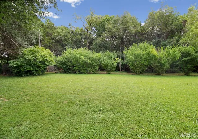 Photo 4 of Single family home for sale at 137 Christland Dr, Sullivan, MO 63080 | MLS# MIS26060719 | Listing updated on 2026-10-02