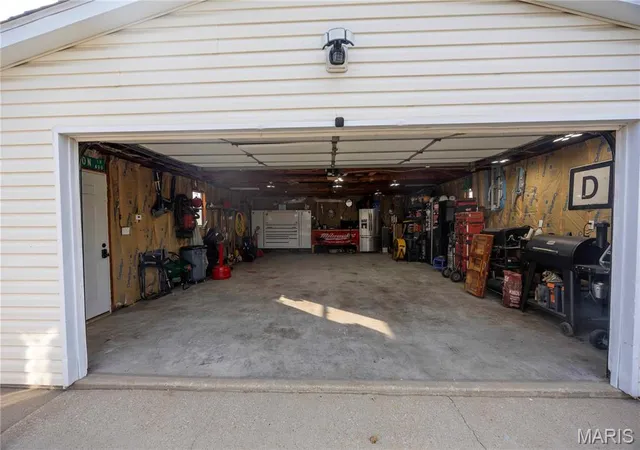 Photo 4 of Single family home for sale at 910 Bruce St, Perryville, MO 63775 | MLS# MIS26060722 | Listing updated on 2026-09-24