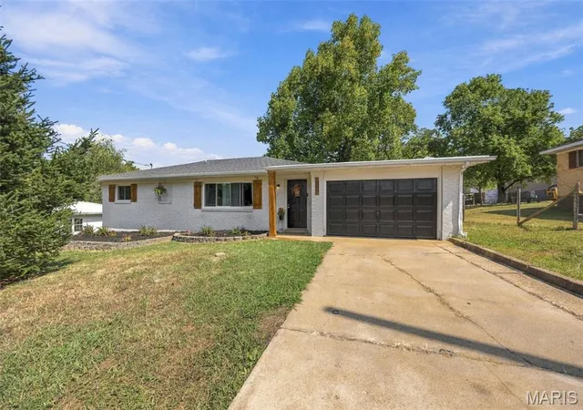 Photo 1 of Single family home for sale at 1003 Glendale St, Potosi, MO 63664 | MLS# MIS26060723 | Listing updated on 2026-10-15