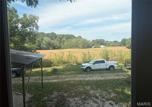 Photo 3 of Single family home for sale at 136 Shore Acres Dr, Dittmer, MO 63023 | MLS# MIS26060725 | Listing updated on 2026-09-30