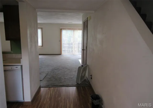 Listing Photo 4 - Condo for sale in building located at 1941 Ramada Blvd, Collinsville, IL 62234