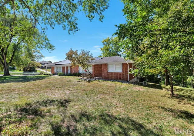 Photo 1 of Single family home for sale at 1 Saint Anthony Dr, Saint Peters, MO 63376 | MLS# MIS26060747 | Listing updated on 2026-10-09