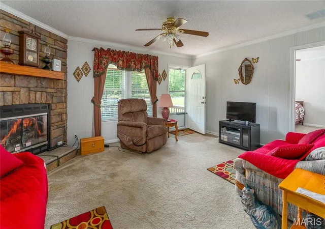 Photo 3 of Manufactured home for sale at 1433 Elkville Blacktop, Elkville, IL 62932 | MLS# MIS26060749 | Listing updated on 2026-09-19