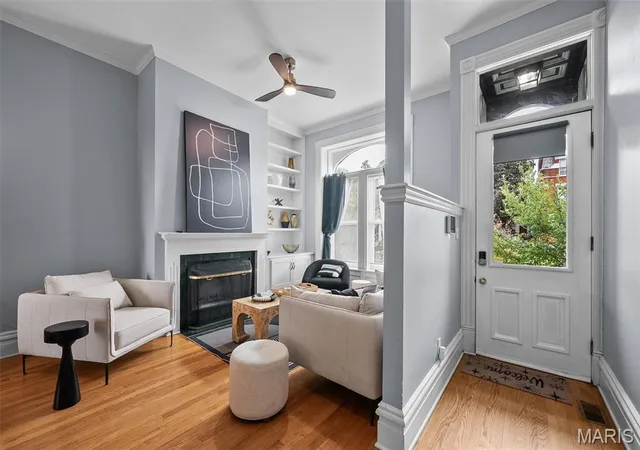 Photo 3 of Single family home for sale at 2745 Russell Blvd, Saint Louis, MO 63104 | MLS# MIS26060764 | Listing updated on 2026-09-28