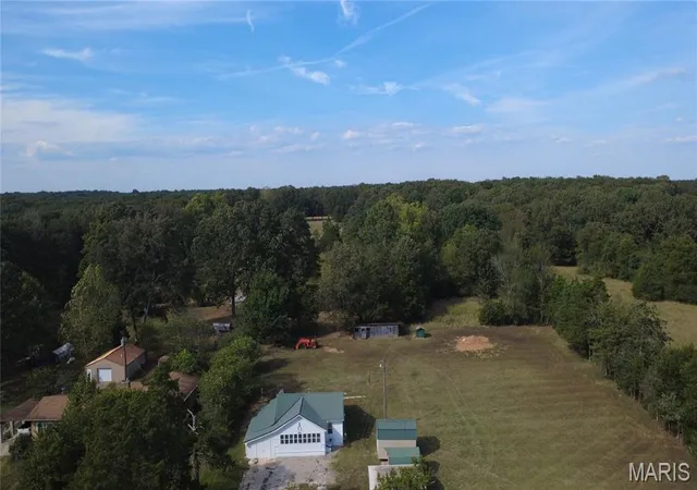Photo 3 of Single family home for sale at 8424 Hwy M, Poplar Bluff, MO 63901 | MLS# MIS26060766 | Listing updated on 2026-09-24
