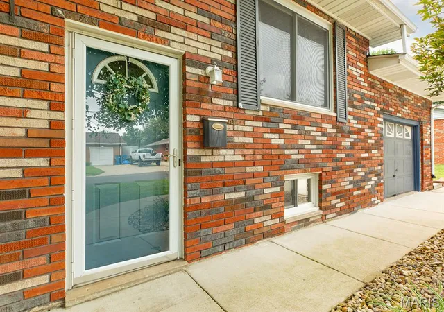 Photo 3 of Single family home for sale at 3209 Bluebird Ln, Granite City, IL 62040 | MLS# MIS26060770 | Listing updated on 2026-09-25