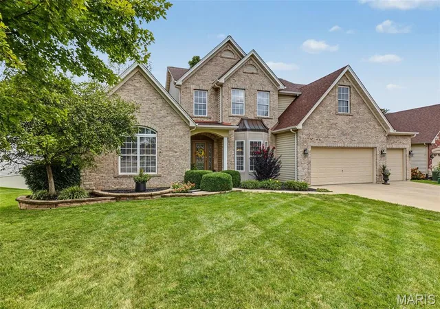 Photo 1 of Single family home for sale at 1052 Brk Mont Dr, O Fallon, MO 63366 | MLS# MIS26060784 | Listing updated on 2026-09-25