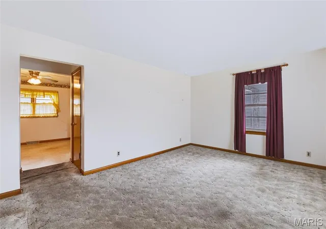 Photo 3 of Sale Pending at 219 Mexico Rd, Wentzville, MO 63385 | MLS# MIS26060788 | Listing updated on 2026-09-26