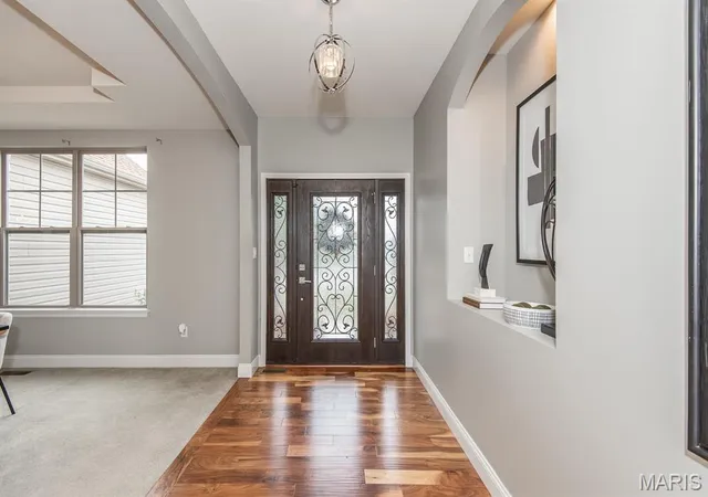 Photo 2 of Single family home for sale at 485 Cambridge Manor Dr, Wentzville, MO 63385 | MLS# MIS26060791 | Listing updated on 2026-09-25