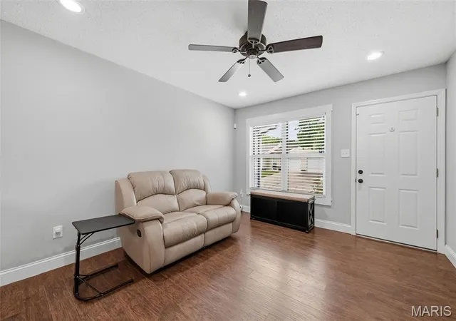 Photo 3 of Sale Pending at 3248 Meadow Trl Dr #75, Saint Peters, MO 63376 | MLS# MIS26060792 | Listing updated on 2026-10-05