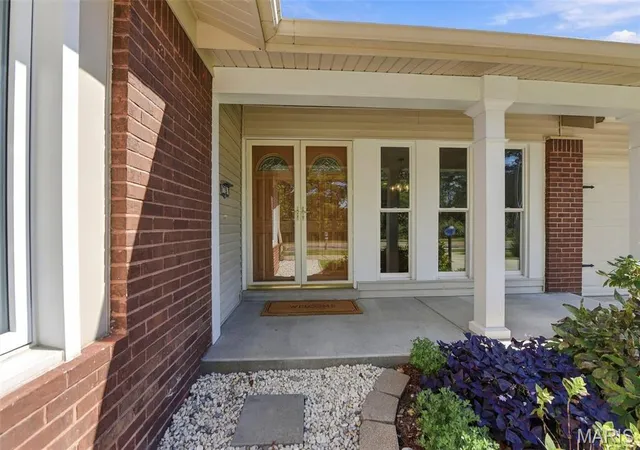 Photo 3 of Sale Pending at 738 Henry Ave, Ballwin, MO 63011 | MLS# MIS26060798 | Listing updated on 2026-10-05
