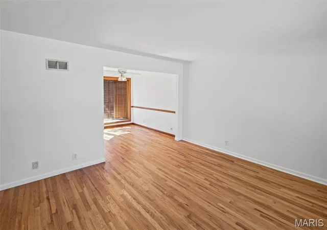 Photo 4 of Single family home for sale at 10950 Coral Ridge Dr, Saint Louis, MO 63123 | MLS# MIS26060807 | Listing updated on 2026-10-09