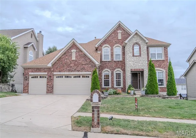 Photo 1 of Single family home for sale at 979 Bentley Park Cir, O Fallon, MO 63368 | MLS# MIS26060810 | Listing updated on 2026-09-29