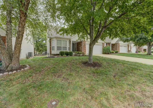 Photo 4 of Condo for sale at 2107 Mcgregor Cir, O Fallon, MO 63368 | MLS# MIS26060825 | Listing updated on 2026-09-28