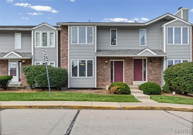 Photo 1 of Condo for sale at 1728 Forest Hills Dr #B, Saint Charles, MO 63303 | MLS# MIS26060827 | Listing updated on 2026-09-24