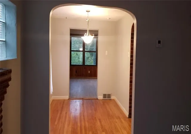 Photo 3 of Single family home for sale at 6914 Willow Wood Dr, Saint Louis, MO 63121 | MLS# MIS26060838 | Listing updated on 2026-09-23