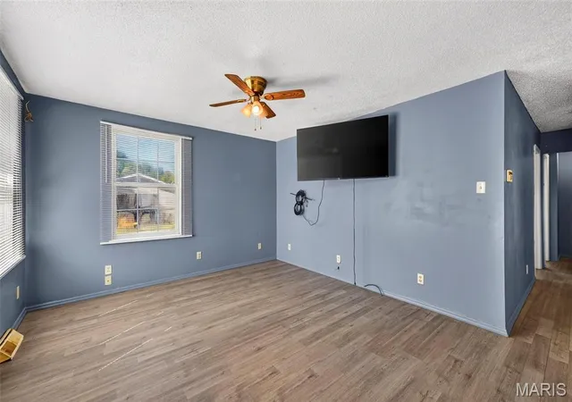 Photo 3 of Single family home for sale at 1067 N Shore Dr, Catawissa, MO 63015 | MLS# MIS26060848 | Listing updated on 2026-10-08