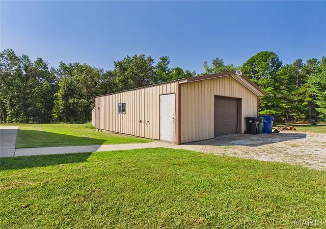 Photo 3 of Sale Pending at 7617 Highway O, Perryville, MO 63775 | MLS# MIS26060860 | Listing updated on 2026-09-23