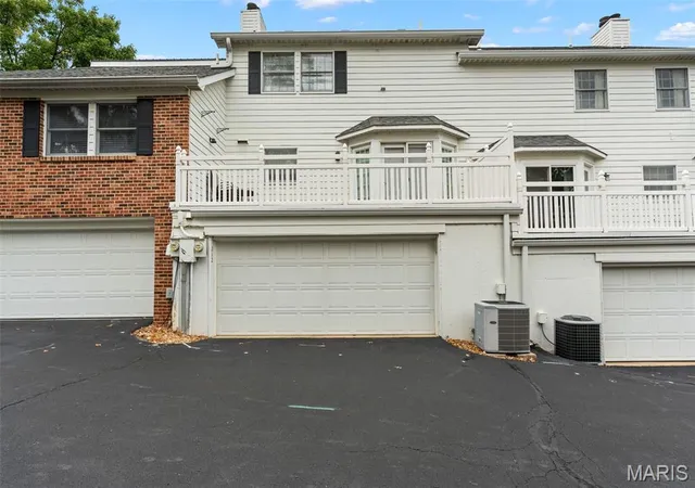 Photo 2 of Condo for sale at 212 Carriage Ct, Washington, MO 63090 | MLS# MIS26060865 | Listing updated on 2026-09-24