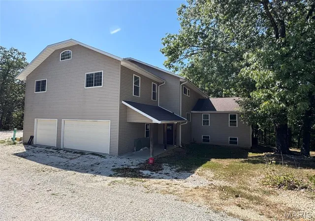 Photo 1 of Single family home for sale at 26273 Woodridge Dr, Warrenton, MO 63383 | MLS# MIS26060868 | Listing updated on 2026-09-26