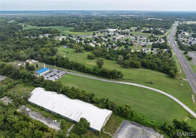 Photo 4 of Land for sale at 5185 N Highway 67, Florissant, MO 63034 | MLS# MIS26060884 | Listing updated on 2026-09-21
