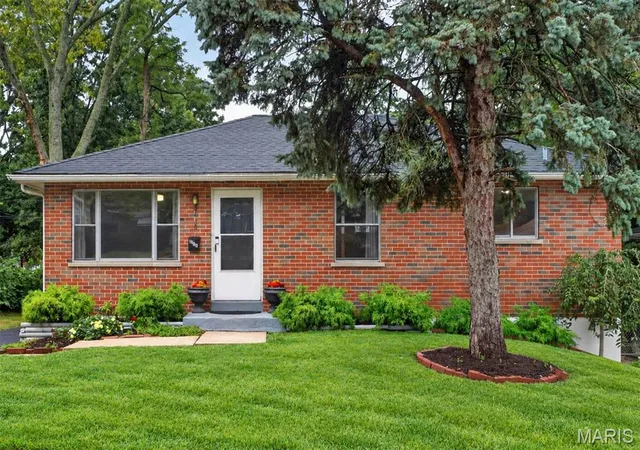 Photo 1 of Single family home for sale at 9016 Bessemer Ave, Saint Louis, MO 63134 | MLS# MIS26060885 | Listing updated on 2026-09-28
