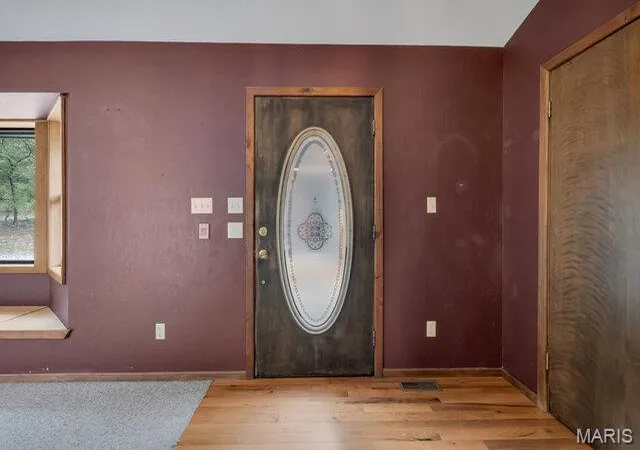 Photo 3 of Sale Pending at 5776 Timber Ln, Hillsboro, MO 63050 | MLS# MIS26060895 | Listing updated on 2026-10-03