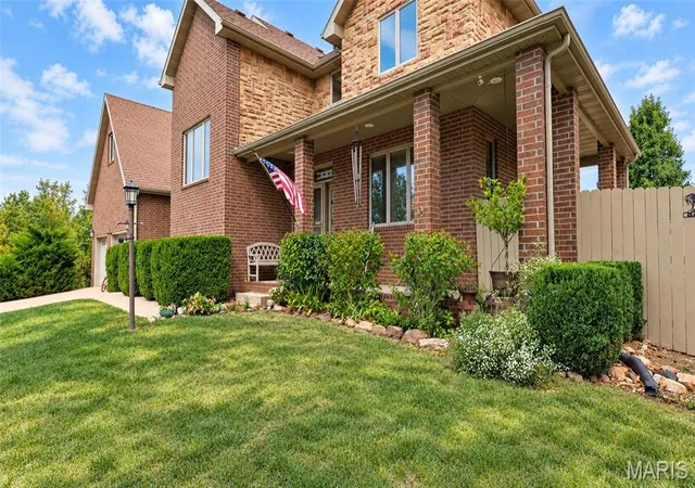 Photo 3 of Single family home for sale at 106 Bruce Dr, Saint Robert, MO 65584 | MLS# MIS26060896 | Listing updated on 2026-10-08