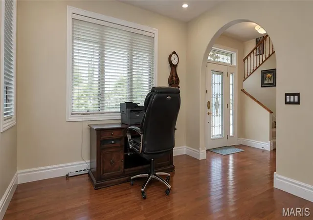 Photo 4 of Single family home for sale at 106 Bruce Dr, Saint Robert, MO 65584 | MLS# MIS26060896 | Listing updated on 2026-10-08