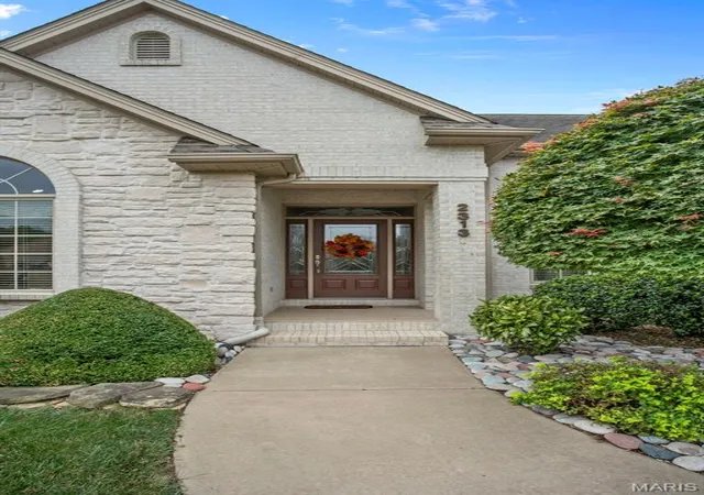 Photo 2 of Single family home for sale at 2313 Derbyshire Ln, Cape Girardeau, MO 63701 | MLS# MIS26060905 | Listing updated on 2026-10-05