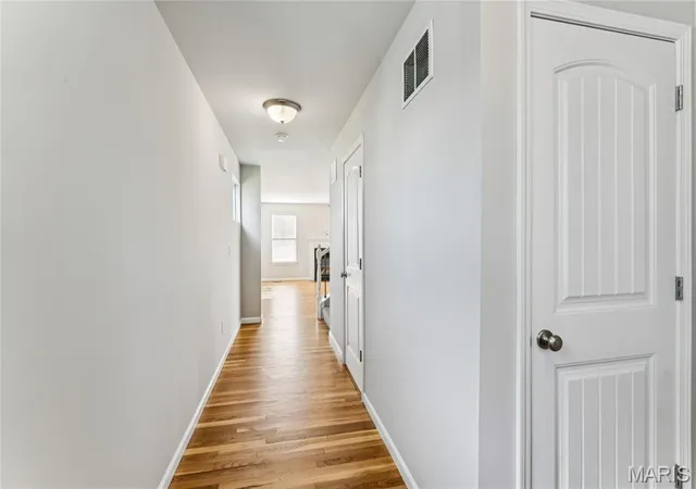 Photo 4 of Single family home for sale at 2502 London Ln, Belleville, IL 62221 | MLS# MIS26060907 | Listing updated on 2026-10-21