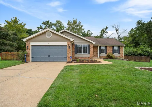 Photo 1 of Sale Pending at 39 Gentle Ct, Fenton, MO 63026 | MLS# MIS26060912 | Listing updated on 2026-09-29