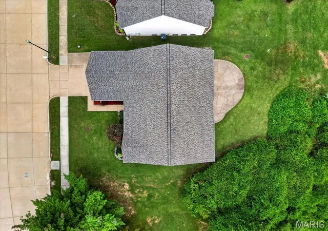 Photo 3 of Single family home for sale at 11026 Kohrs Ln, Saint Louis, MO 63123 | MLS# MIS26060917 | Listing updated on 2026-10-06