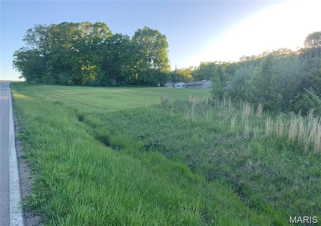 Photo 2 of Land for sale at 0 N Service Rd, Bourbon, MO 65441 | MLS# MIS26060918 | Listing updated on 2026-09-24