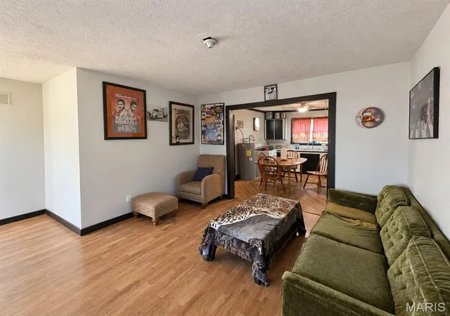 Photo 3 of Single family home for sale at 212 W Pulaski St, Richland, MO 65556 | MLS# MIS26060924 | Listing updated on 2026-09-21