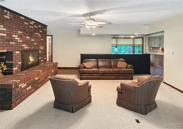 Photo 3 of Single family home for sale at 635 E Villa Ridge Rd, Villa Ridge, MO 63089 | MLS# MIS26060925 | Listing updated on 2026-09-21