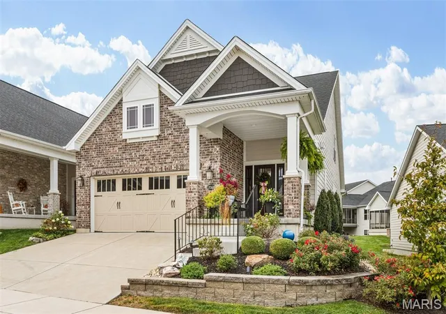 Photo 2 of Single family home for sale at 17028 Fire Glow Dr, Wildwood, MO 63011 | MLS# MIS26060948 | Listing updated on 2026-10-07