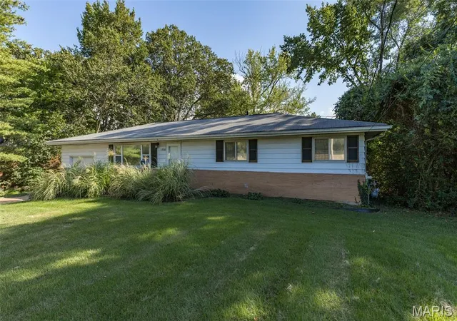 Photo 3 of Single family home for sale at 1510 Smizer Ml Rd, Fenton, MO 63026 | MLS# MIS26060949 | Listing updated on 2026-09-23