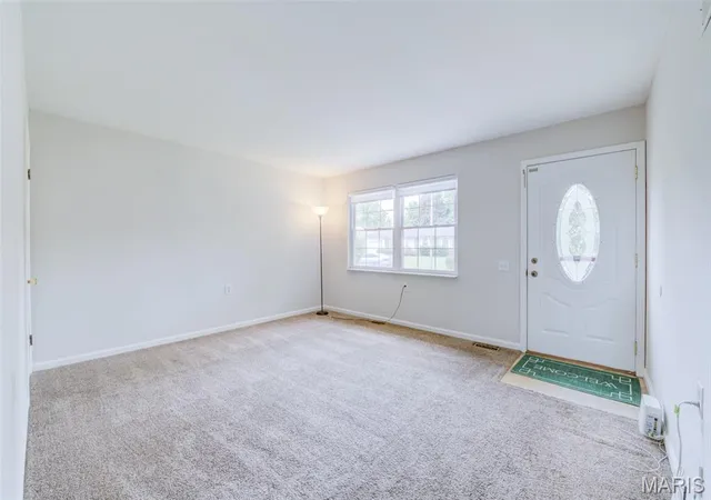 Photo 3 of Single family home for sale at 3215 Janton Ln, Saint Charles, MO 63301 | MLS# MIS26060956 | Listing updated on 2026-09-23