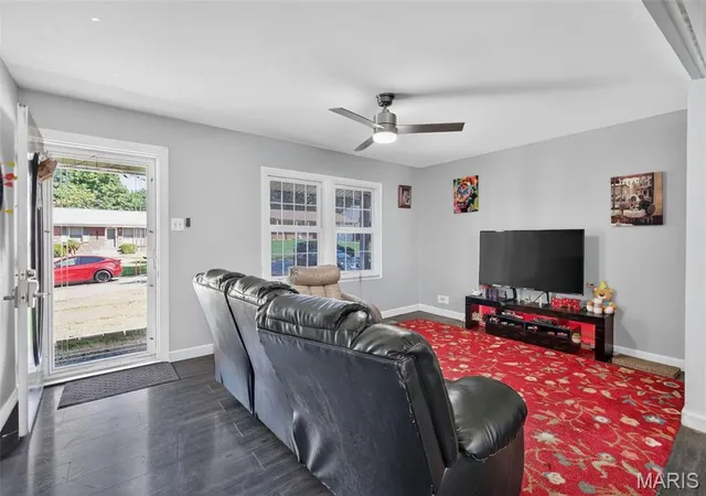 Photo 4 of Single family home for sale at 1526 St Ives, Saint Louis, MO 63136 | MLS# MIS26060961 | Listing updated on 2026-10-03