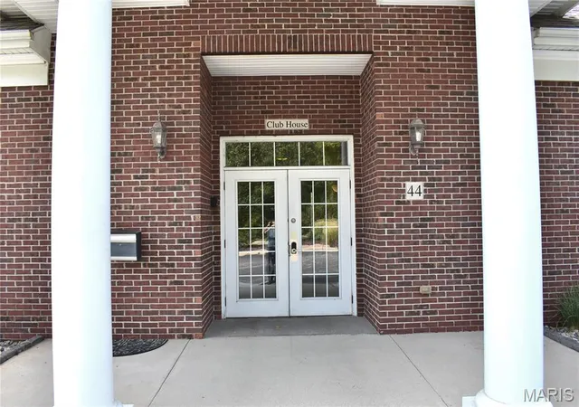 Photo 3 of Condo for sale at 31 Kassebaum Ln #304, Saint Louis, MO 63129 | MLS# MIS26060972 | Listing updated on 2026-09-22