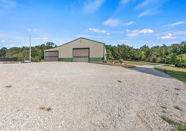 Photo 3 of Single family home for sale at 1626 Pcr 730, Perryville, MO 63775 | MLS# MIS26060975 | Listing updated on 2026-09-30