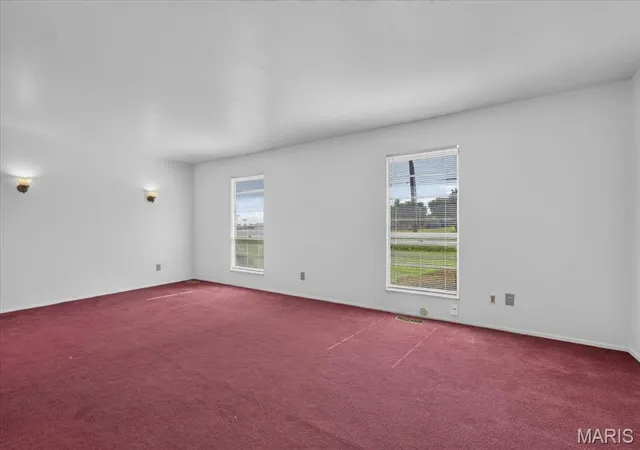 Listing Photo 4 - Condo for sale in building located at 6683 Parker Rd, Florissant, MO 63033 - Unit #B