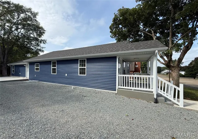 Photo 3 of Single family home for sale at 309 Franklin St, Fredericktown, MO 63645 | MLS# MIS26060978 | Listing updated on 2026-09-21