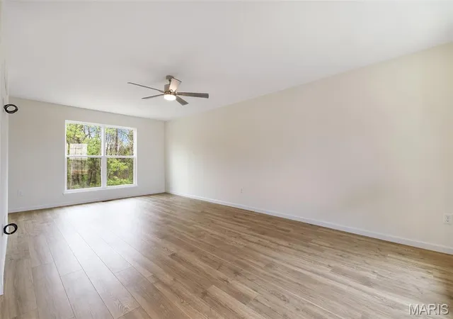 Photo 3 of Single family home for sale at 2335 Castle Hl Dr, Rolla, MO 65401 | MLS# MIS26060980 | Listing updated on 2026-10-02
