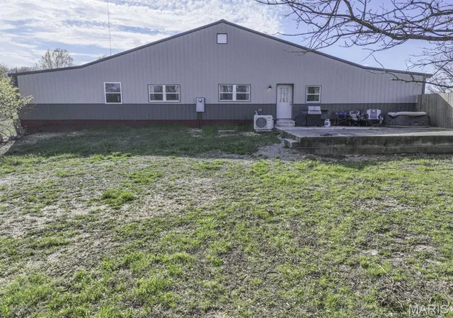 Photo 1 of Single family home for sale at 2052r State Rd Jj, Stoutland, MO 65567 | MLS# MIS26060987 | Listing updated on 2026-10-14